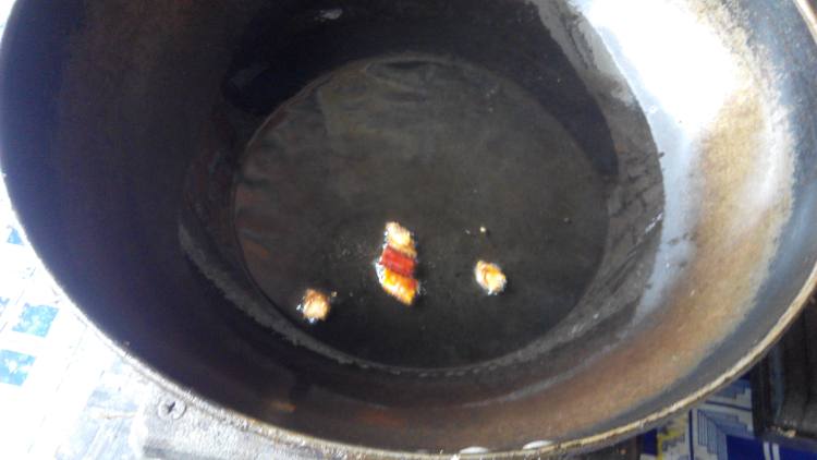 大白菜炒血豆腐步骤3