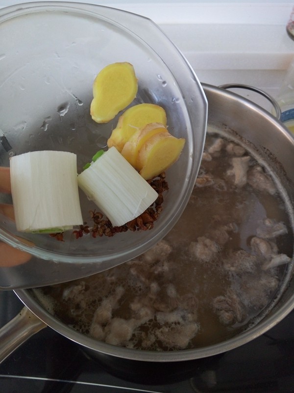 牛肉炖西红柿萝卜步骤8