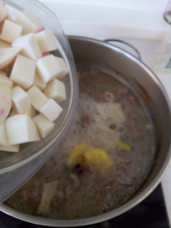牛肉炖西红柿萝卜步骤9