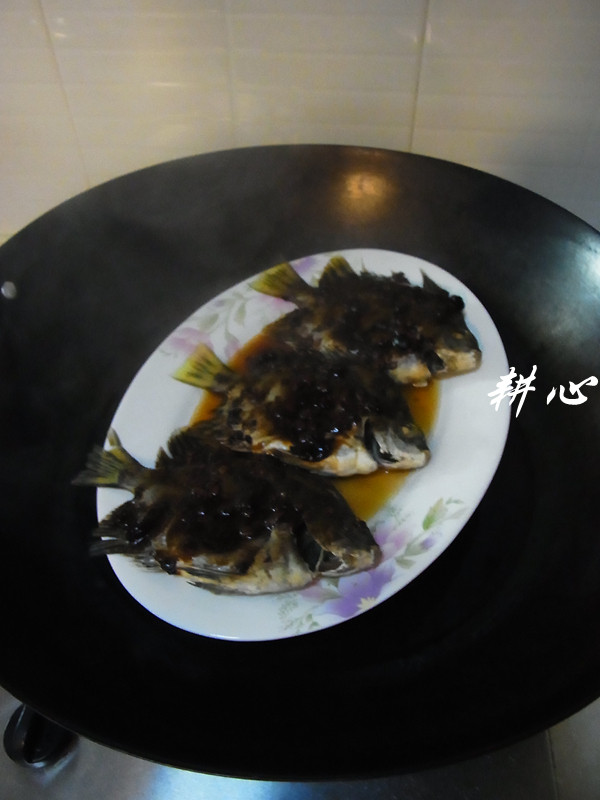 豉汁蒸金鼓鱼步骤4