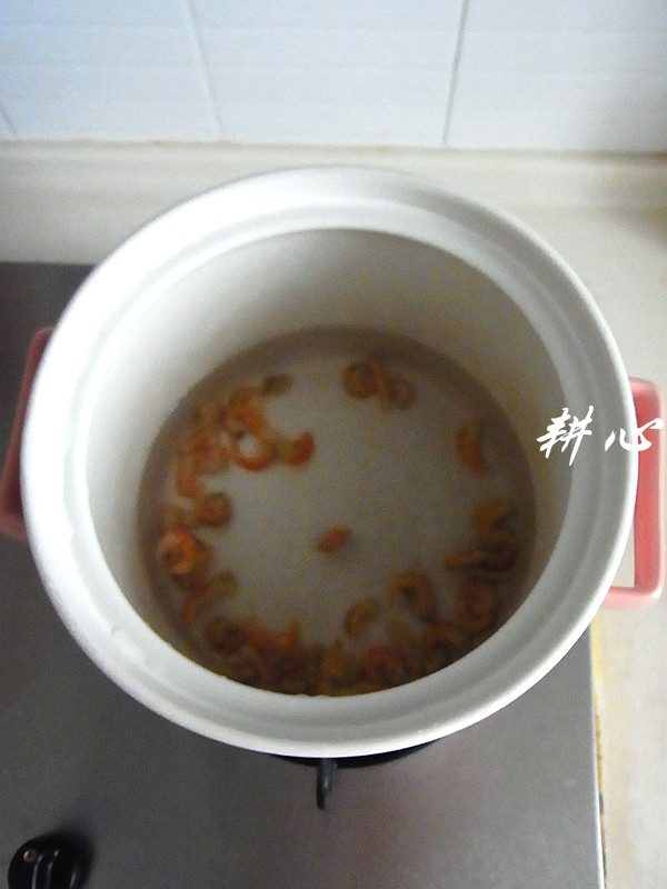 鱿鱼花肉丸紫菜汤步骤2