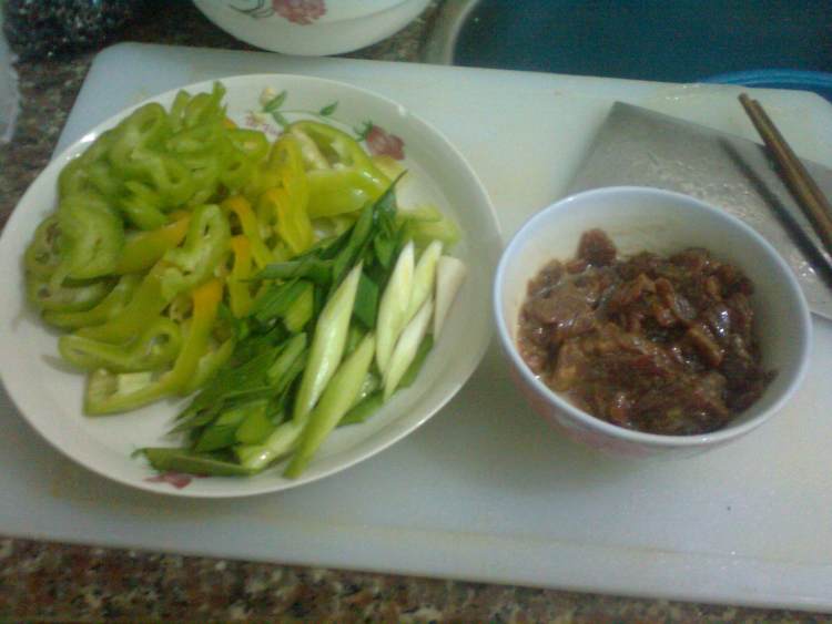 青椒炒牛肉步骤1