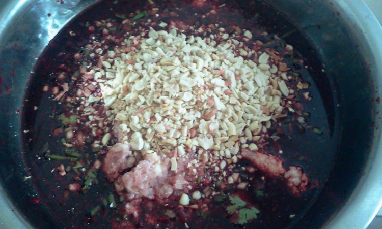 蒸糯米花生肉血肠步骤11