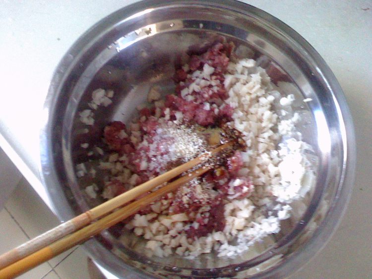 藕丁蒸肉饼步骤3