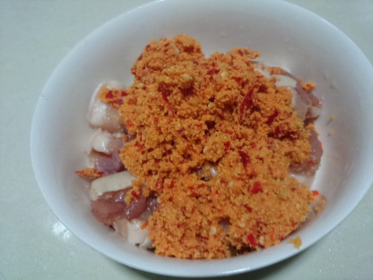 鲊广椒蒸肉步骤4