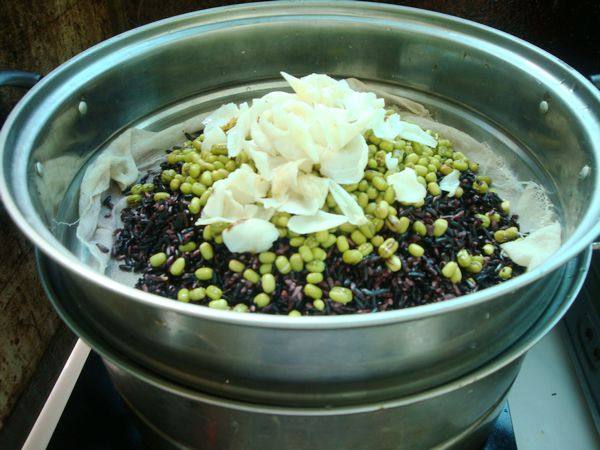 紫米八宝饭步骤3