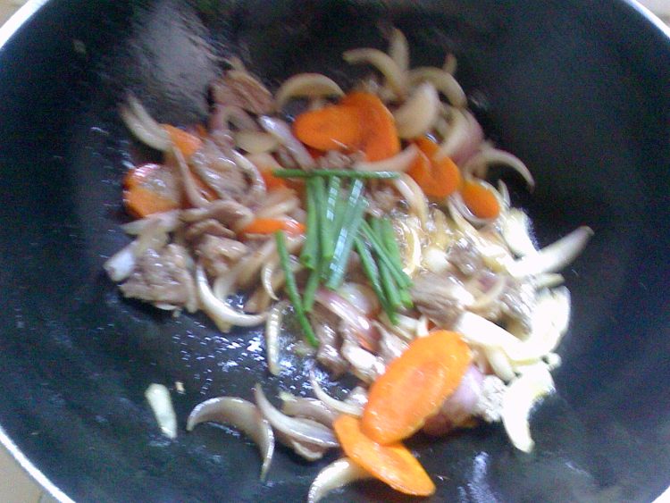 洋葱炒牛肉步骤10
