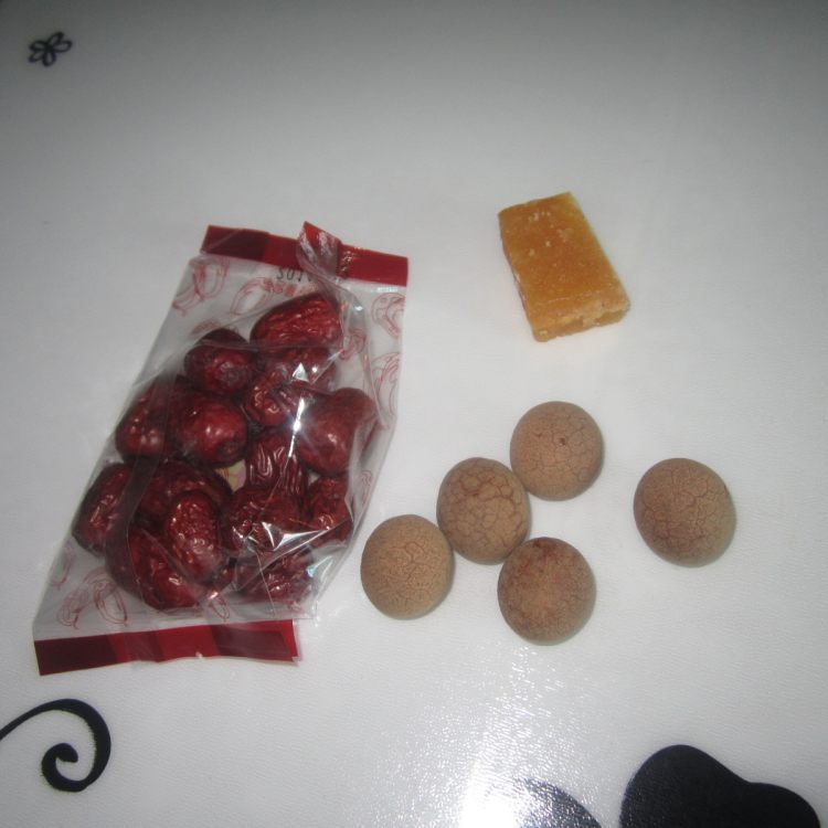 蒸红糖红枣桂圆步骤1