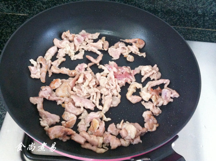 肉丝豆腐煮猪红步骤4