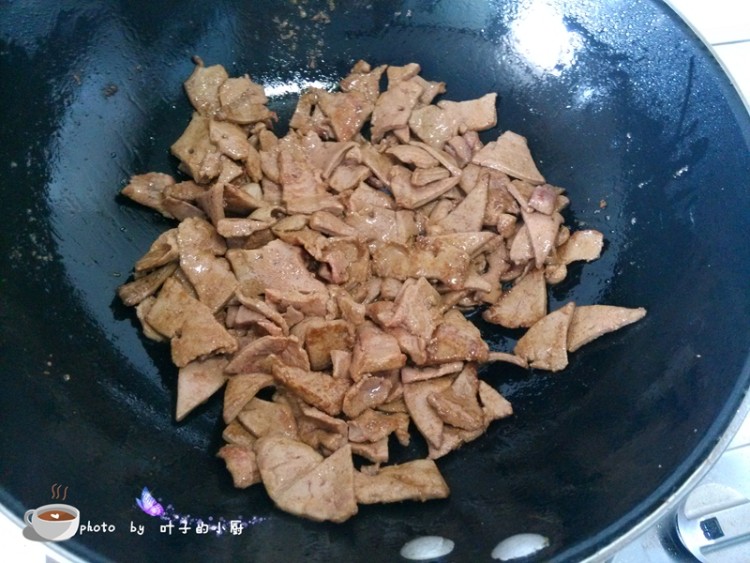 泡姜炒猪肝步骤6