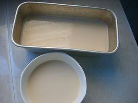 蒸炖玫瑰牛初乳步骤1