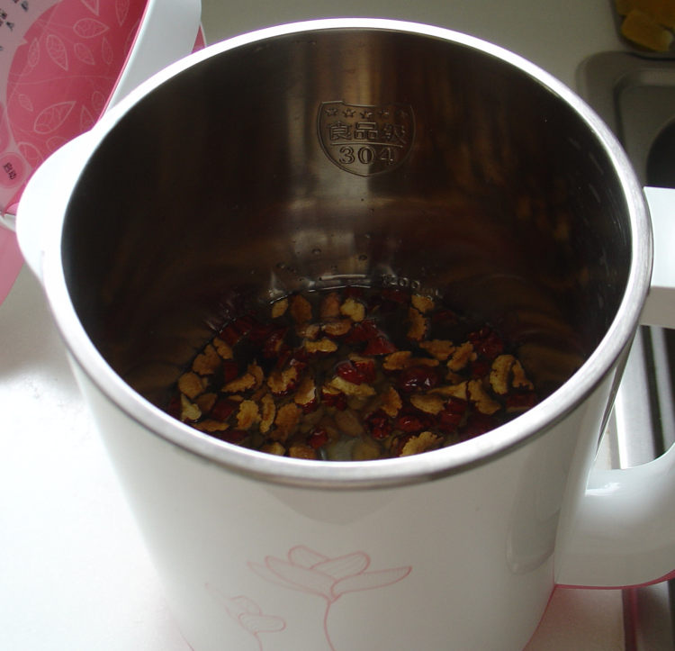 花生红枣豆浆步骤11