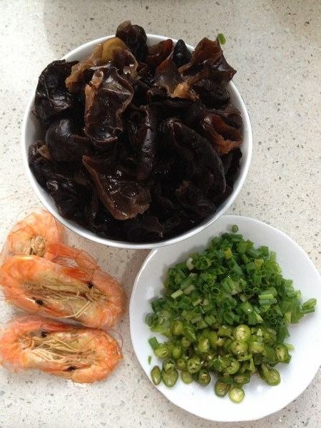 虾干木耳步骤1
