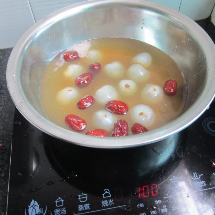 红枣荔枝煮汤圆步骤7