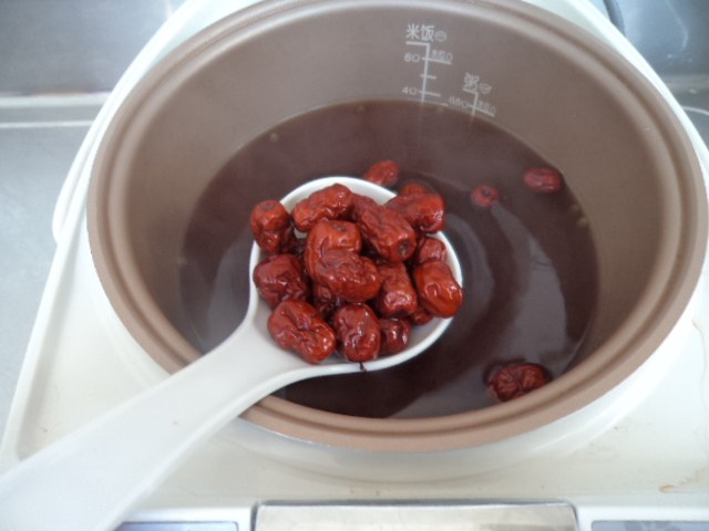 双豆红枣粥步骤6