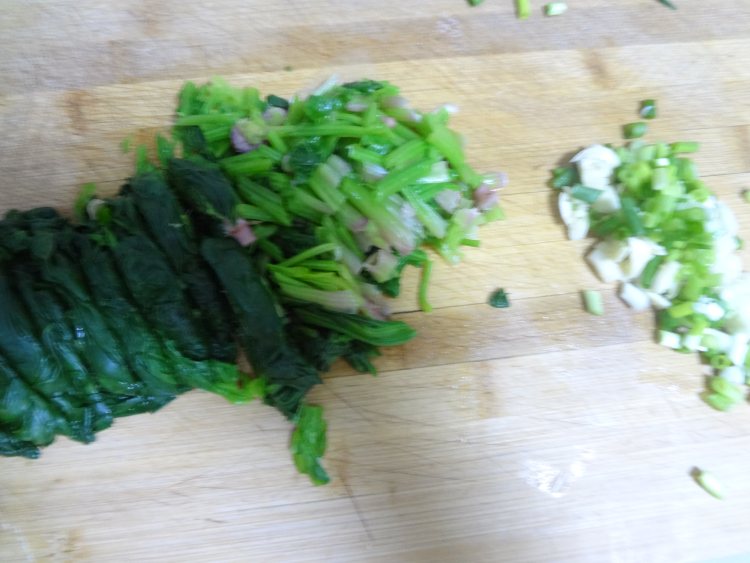 素炒菠菜步骤2