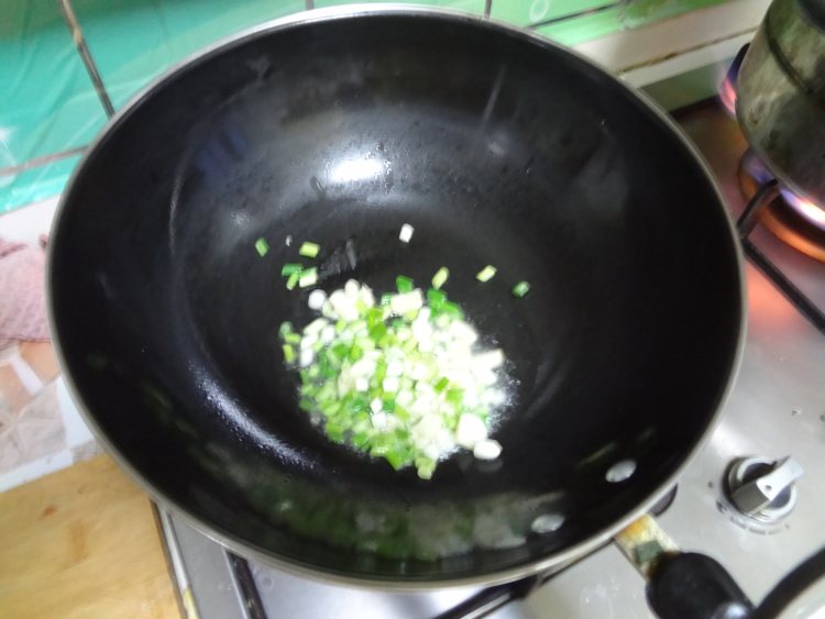 素炒菠菜步骤3