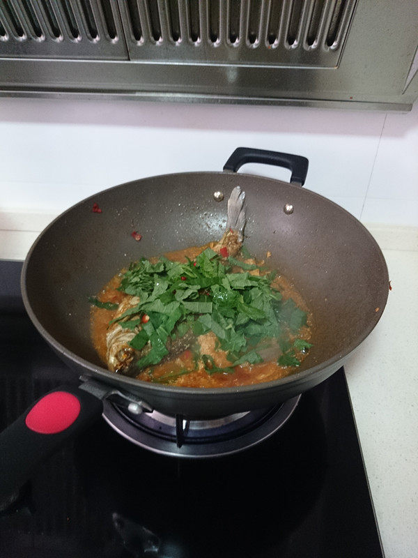 藿香烧武昌鱼步骤10