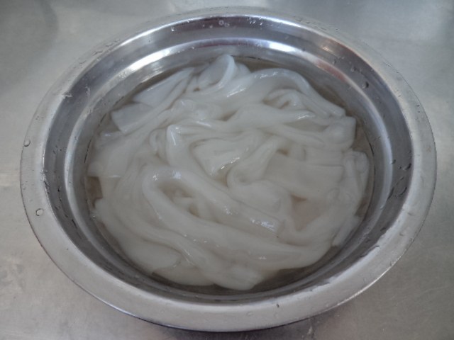 鸭丝拉皮步骤3