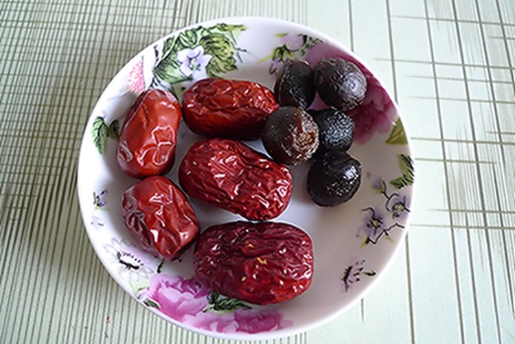 燕麦玉米渣红枣粥步骤3