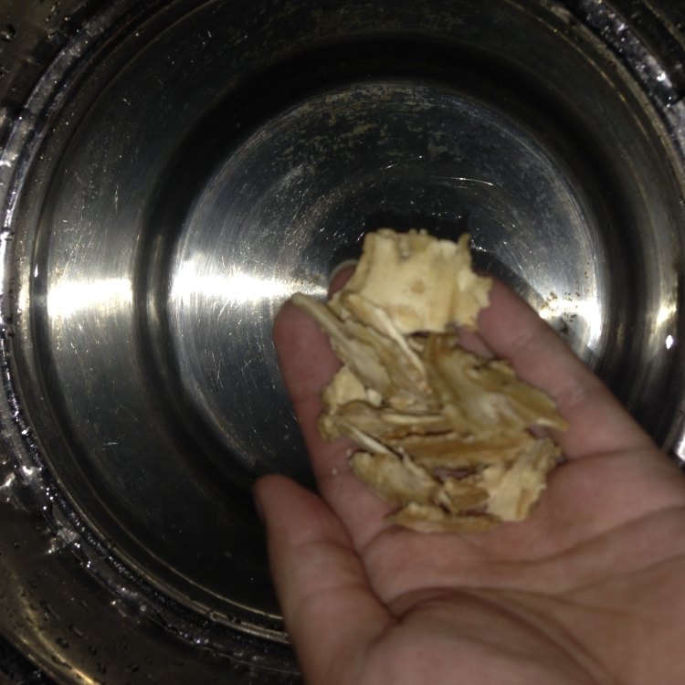 当归红豆鹌鹑蛋糖水步骤1