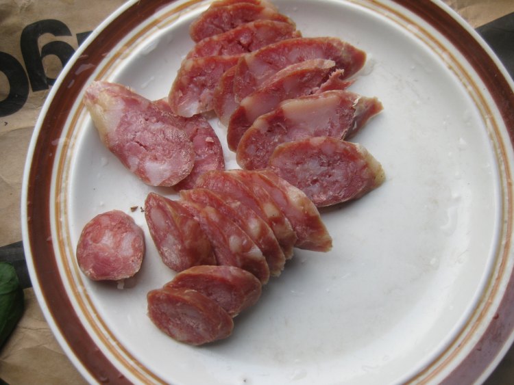 香肠炒菠菜步骤2