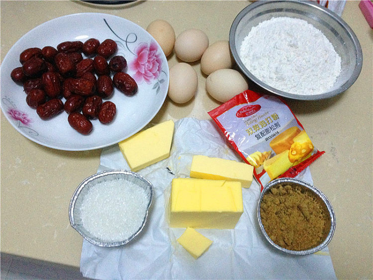 黄油红枣蛋糕步骤1