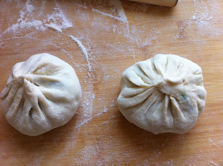 蔬菜鸡蛋虾皮菜盒子步骤13