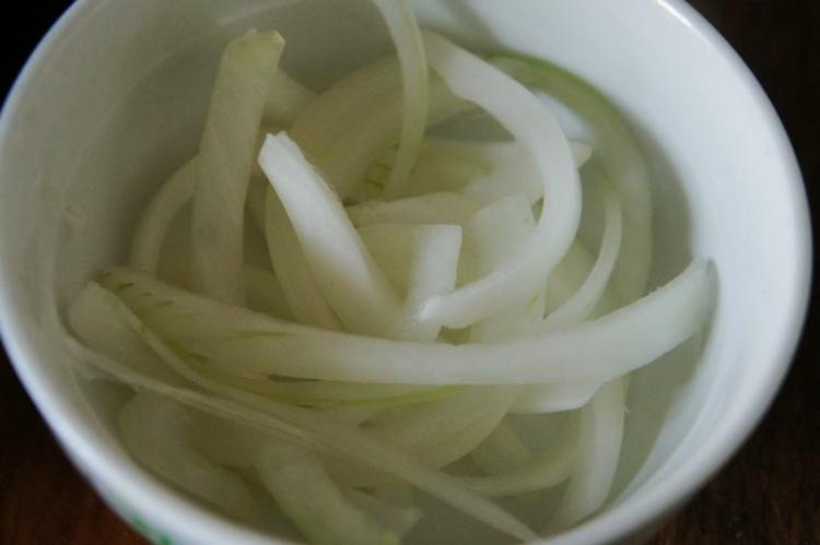 【手工美食】凉拌黄花步骤2
