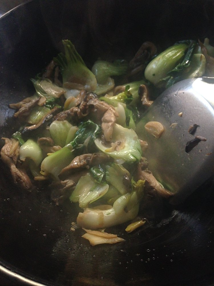 双菇炒青菜步骤11