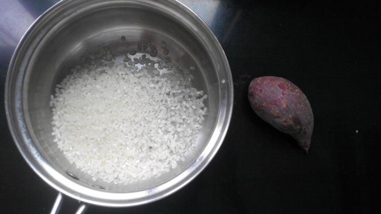 紫薯稀饭步骤1