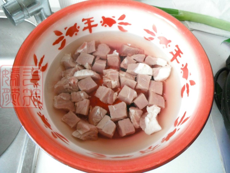 红酒牛肉炖土豆步骤1