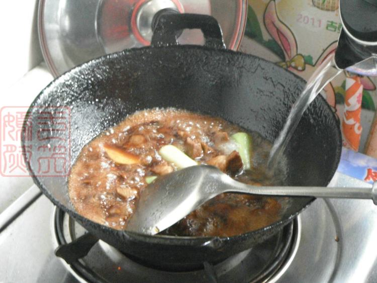 红酒牛肉炖土豆步骤12