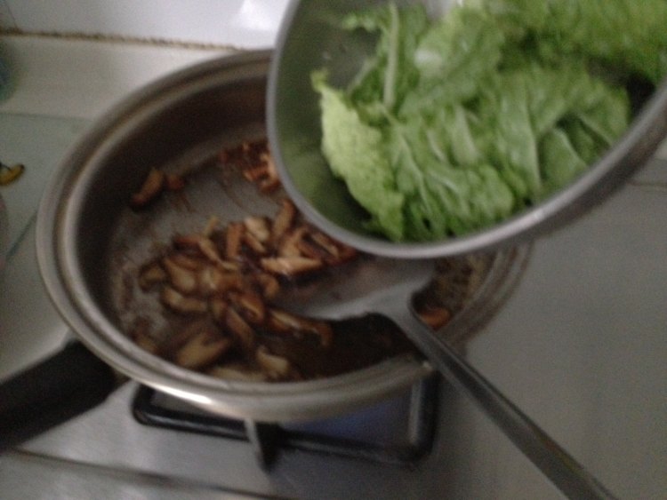 蚝油香菇青菜步骤9