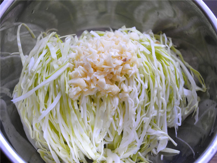 油激包菜步骤4