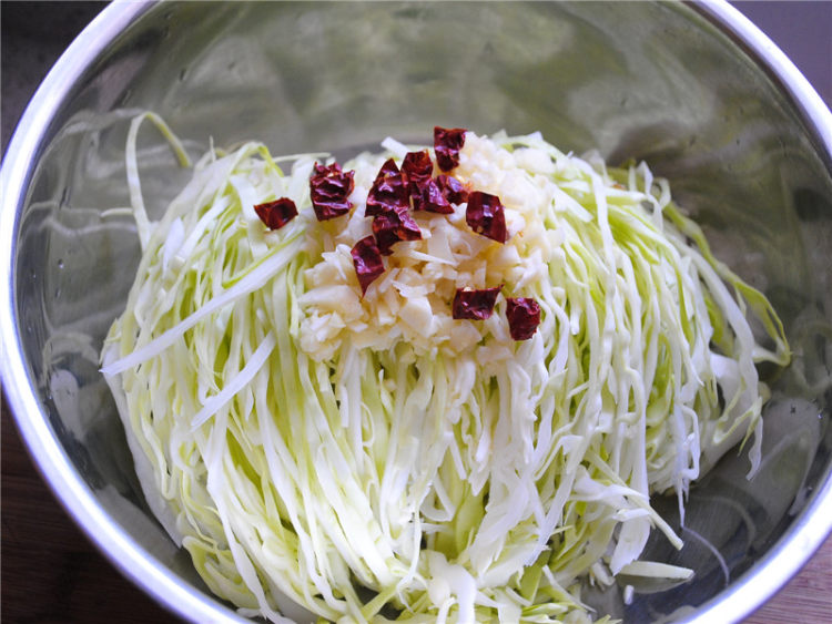 油激包菜步骤5