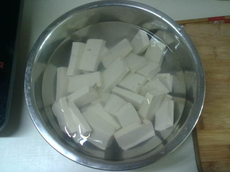 西兰花煎豆腐步骤2