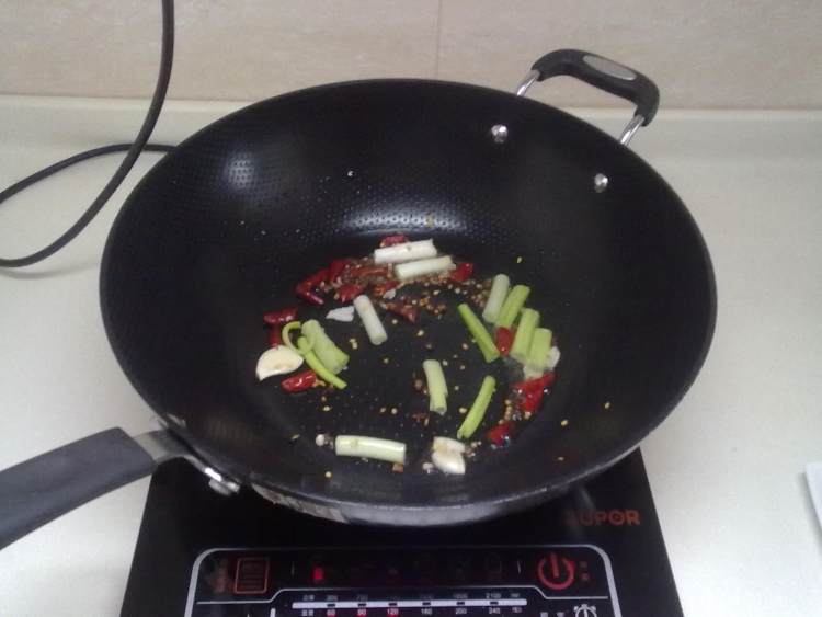 西兰花煎豆腐步骤9