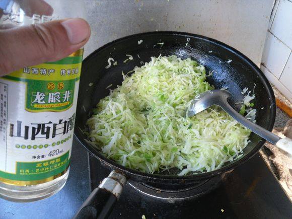 酸辣圆白菜步骤7