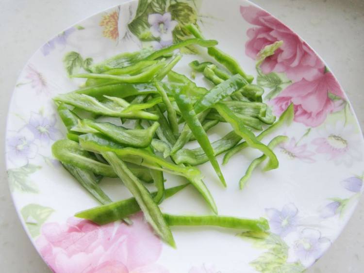 孜然洋葱肉丝步骤3