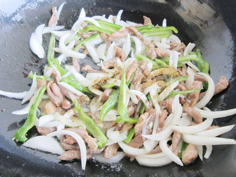 孜然洋葱肉丝步骤10