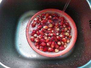 自制草莓果酱步骤2