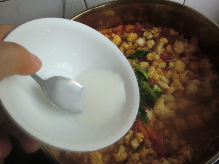 西红柿烧花菜步骤10
