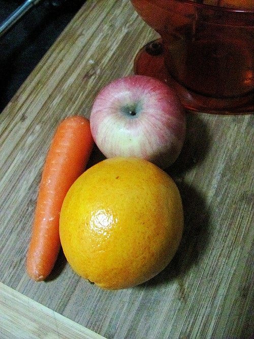 胡萝卜苹果橙汁步骤1