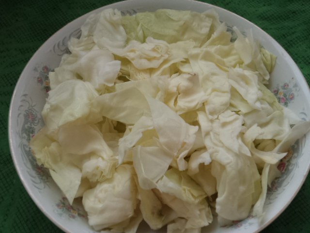 双色圆白菜步骤1