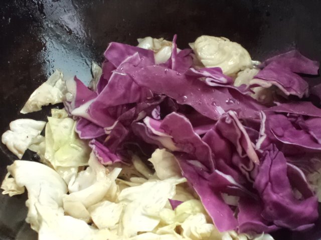 双色圆白菜步骤6