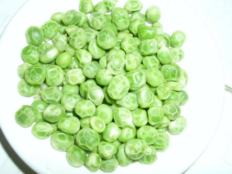 三色素炒豌豆步骤1