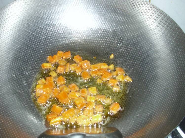 三色素炒豌豆步骤4