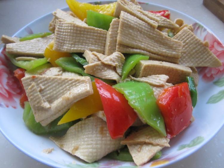 彩椒炒豆片步骤6