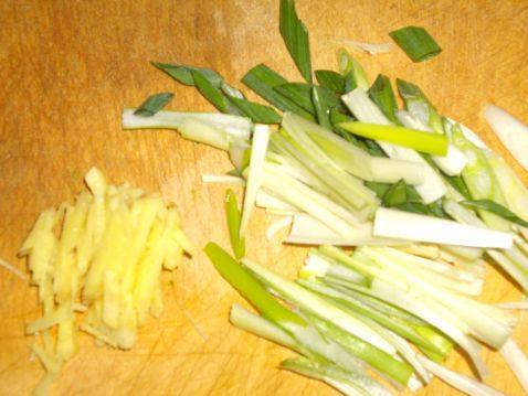素炒圆白菜步骤3